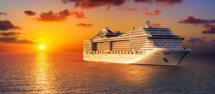 Cruise,At,Sunset,In,Ocean